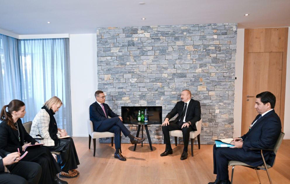 President Ilham Aliyev met with President of Finland in Davos VIDEO