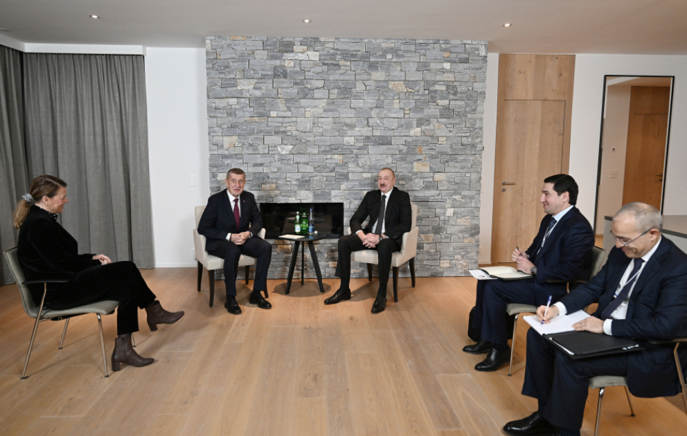 President Ilham Aliyev met with Prime Minister of the Czech Republic in Davos VIDEO