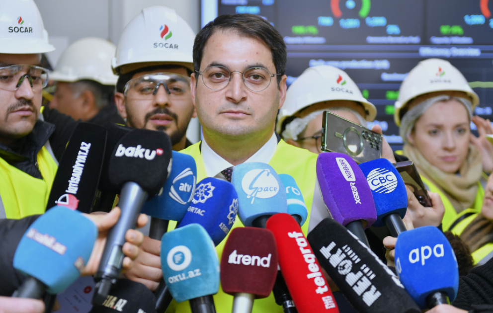 Emil Alxaslı: “SOCAR Karbamid”də hər ton məhsul üçün istifadə olunan yanacaq 24 faizdən çox azaldılıb VİDEO
