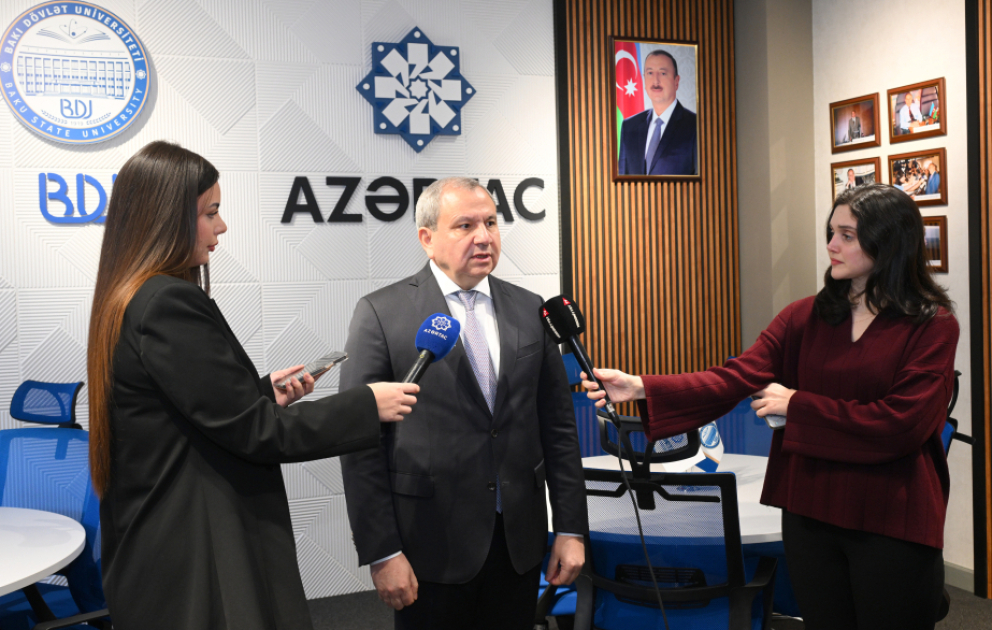 Rektor: AZƏRTAC-ın xüsusi auditoriyası jurnalistikanın daha dərindən mənimsənilməsinə şərait yaradacaq VİDEO
