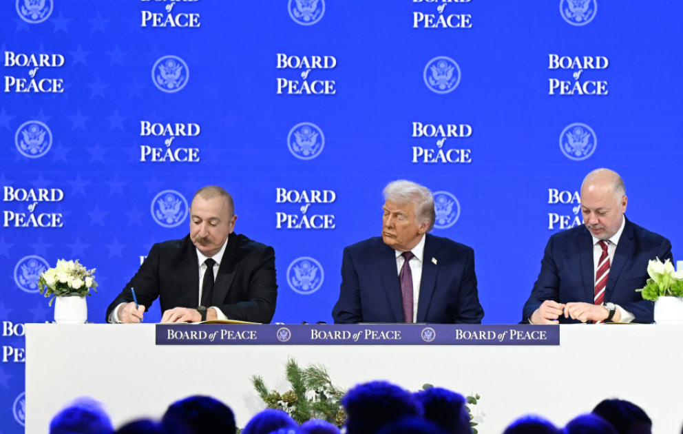 Davos : Le président Aliyev participe à la cérémonie de signature de la Charte du « Conseil de la paix »  MIS A JOUR  VİDEO