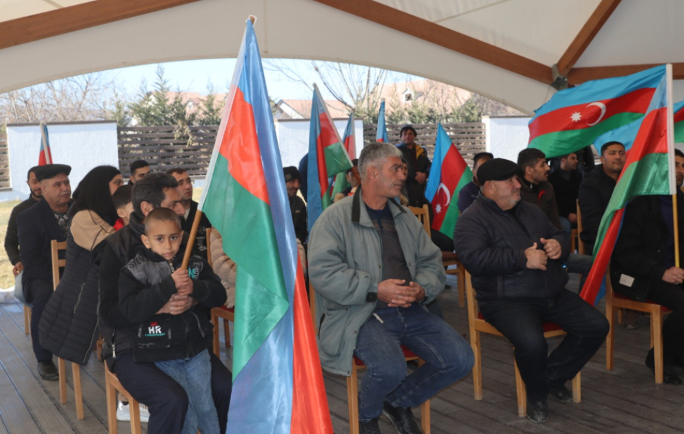 Daha 100 nəfər keçmiş məcburi köçkün Xocalı rayonunun Badara və Seyidbəyli kəndlərinə qayıdıb - YENİLƏNİB VİDEO