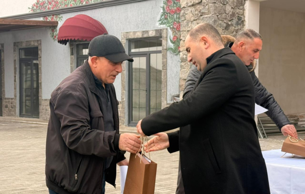Məmmədbəyli kəndində daha 26 ailəyə evlərinin açarları təqdim olunub - YENİLƏNİB VİDEO