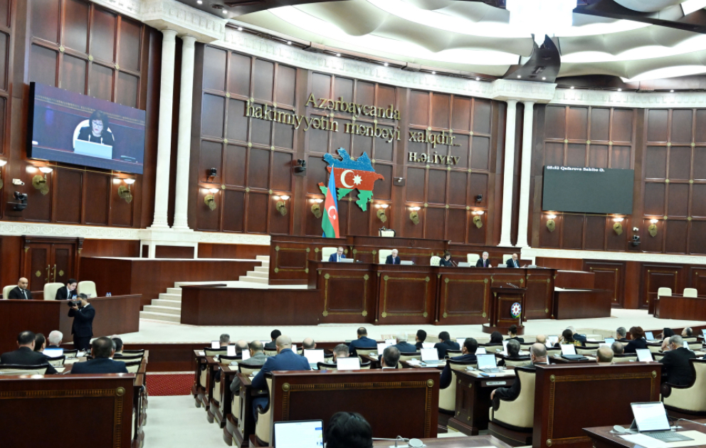 Milli Məclisin yaz sessiyasında ilk plenar iclası keçirilib YENİLƏNİB VİDEO