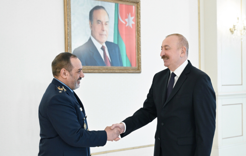 Президент Ильхам Алиев принял делегацию во главе с министром обороны и поддержки Вооруженных сил Ирана ВИДЕО