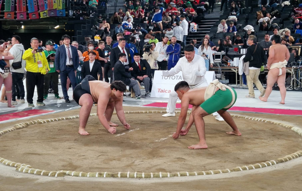 Azərbaycan sumo güləşçisi ilk dəfə Yaponiyada Hakuho kubokunda yarışıb VİDEO