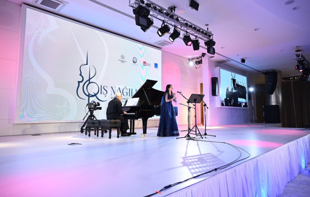 “Qış nağılı” festivalında “Bakı-Neapol: musiqi körpüsü” kamera axşamı keçirilib VİDEO