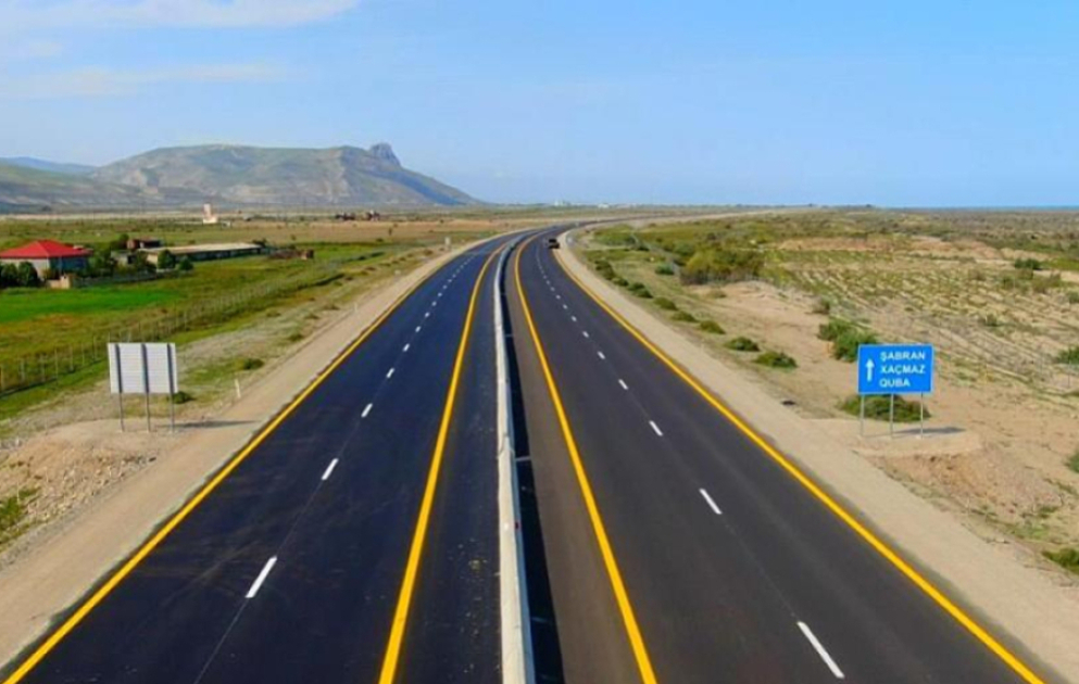 “Yol hərəkəti” və “Avtomobil yolları” haqqında qanunlara dəyişikliklər müzakirə olunur VİDEO