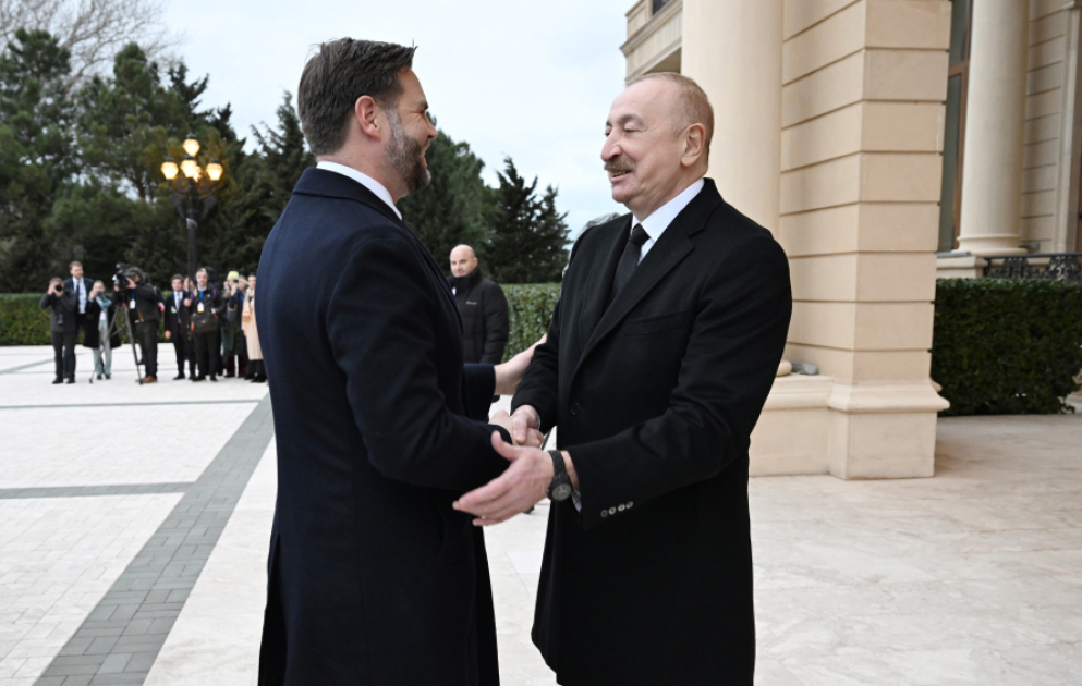Official welcome ceremony held in Baku for Vice President of the United States VIDEO