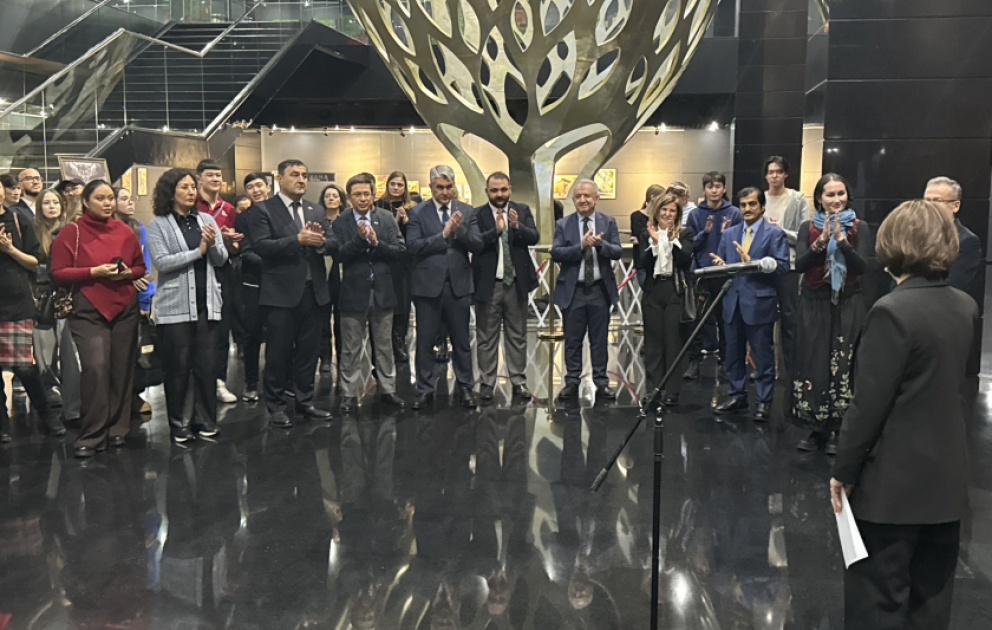 Astanada “Suyun ardınca: Bosfordan Böyük çölə qədər” sərgisi açılıb VİDEO