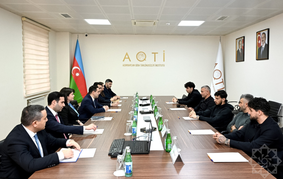 “Qarabağ”ın baş məşqçisi Qurban Qurbanov AQTİ-də olub VİDEO