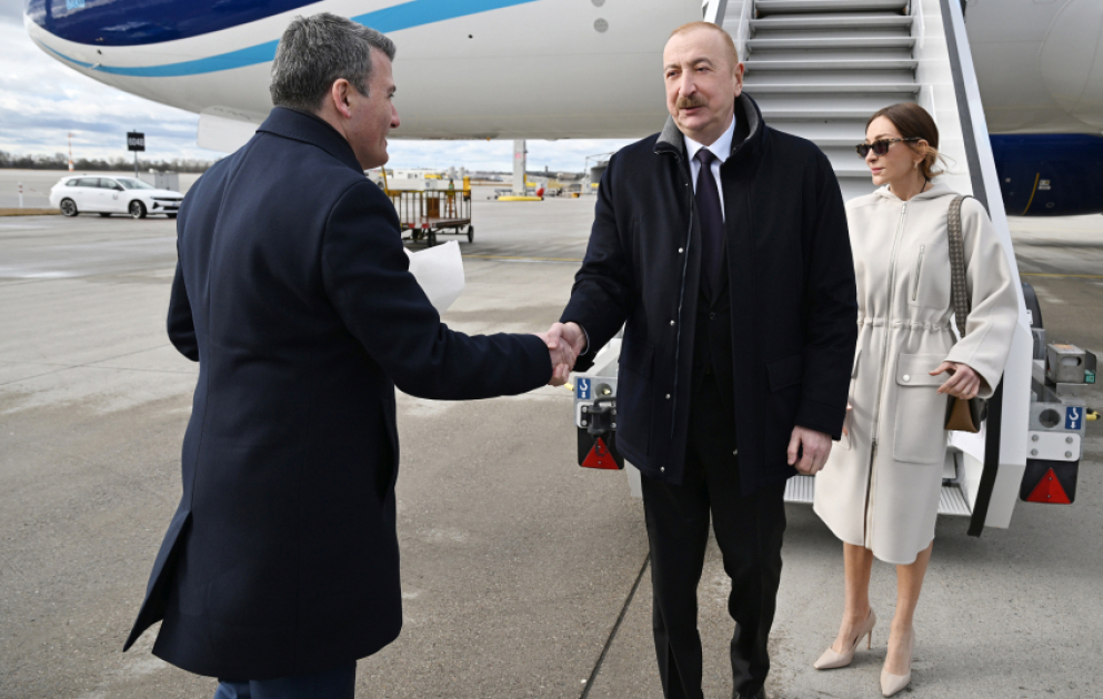 Präsident Ilham Aliyev zu Besuch in Deutschland eingetroffen VIDEO
