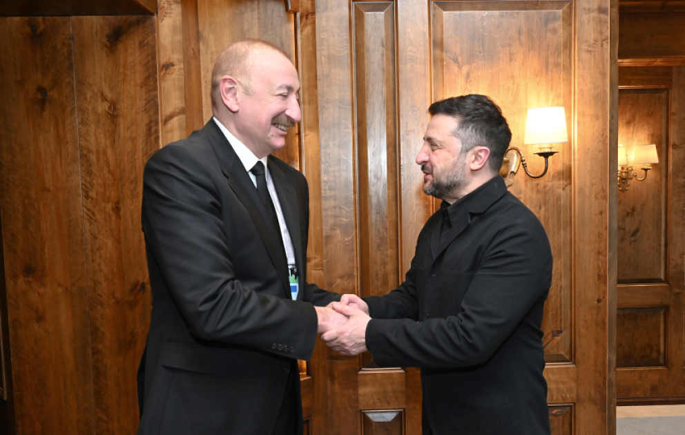Präsident Ilham Aliyev trifft sich in München mit seinem ukrainischen Amtskollegen VIDEO