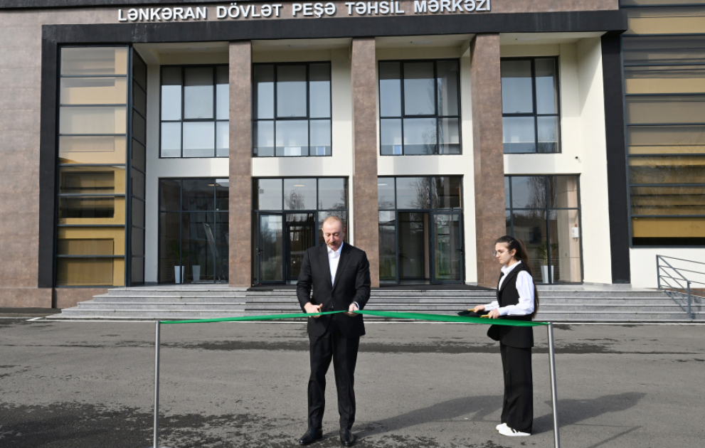 Le président Ilham Aliyev participe à l’inauguration du Centre national d’enseignement professionnel de Lenkeran VIDEO