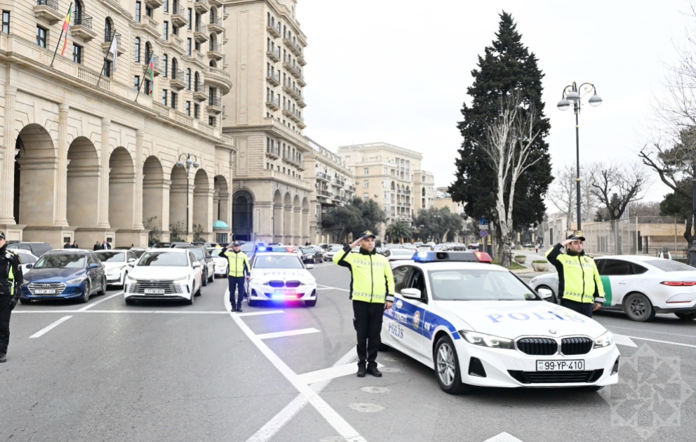 Observation d’une minute de silence en hommage aux victimes du génocide de Khodjaly  VIDEO