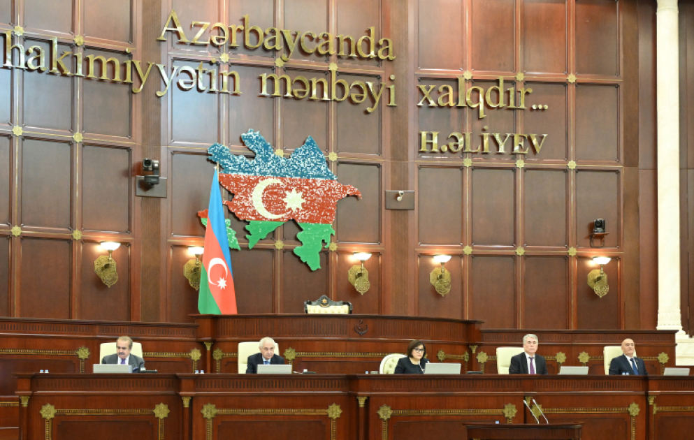 Milli Məclisin plenar iclasında bir sıra qanun layihələri qəbul edilib YENİLƏNİB VİDEO