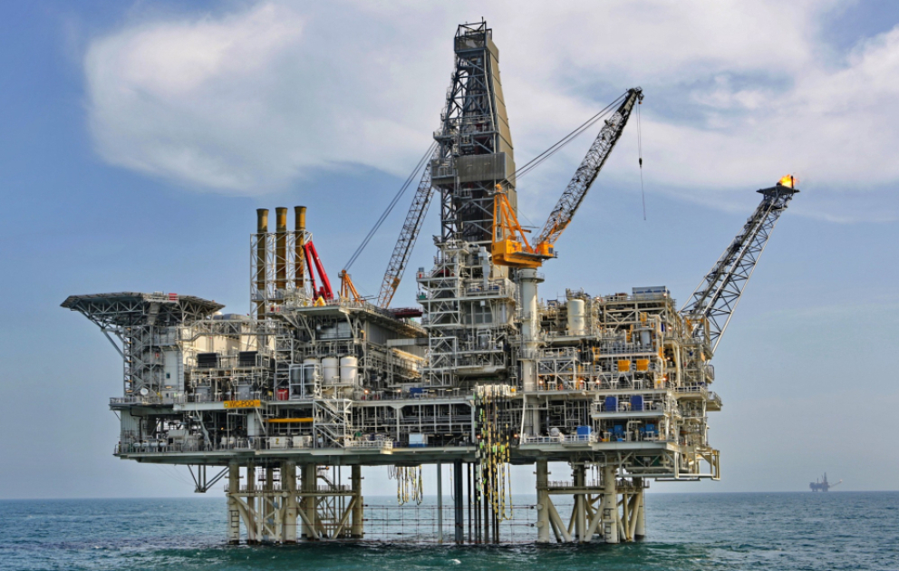Le prix du pétrole azerbaïdjanais continue de grimper VIDEO