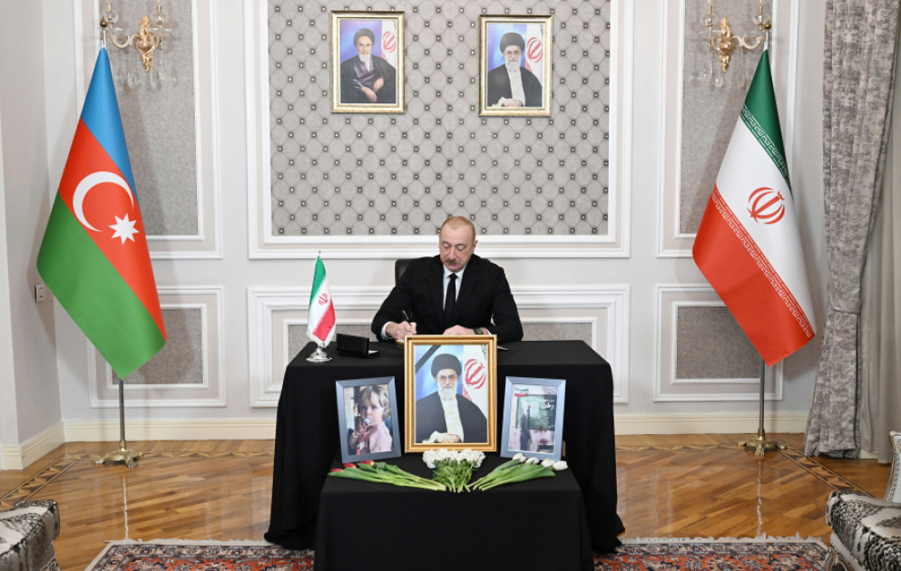 Le président azerbaïdjanais rend visite à l’ambassade d’Iran à Bakou VIDEO