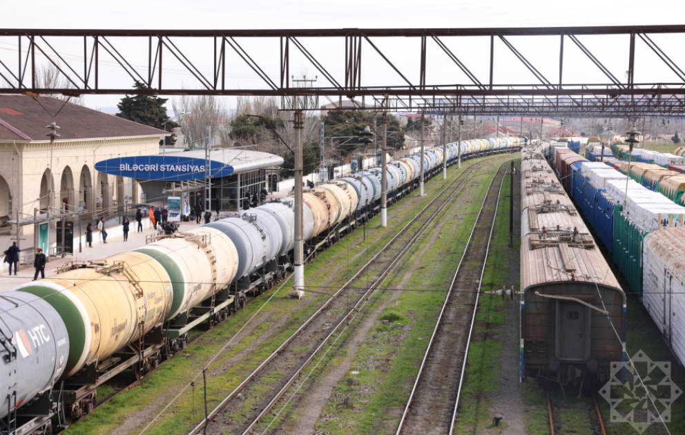 Oil products and Russian fertilizer dispatched to Armenia from Azerbaijan VIDEO