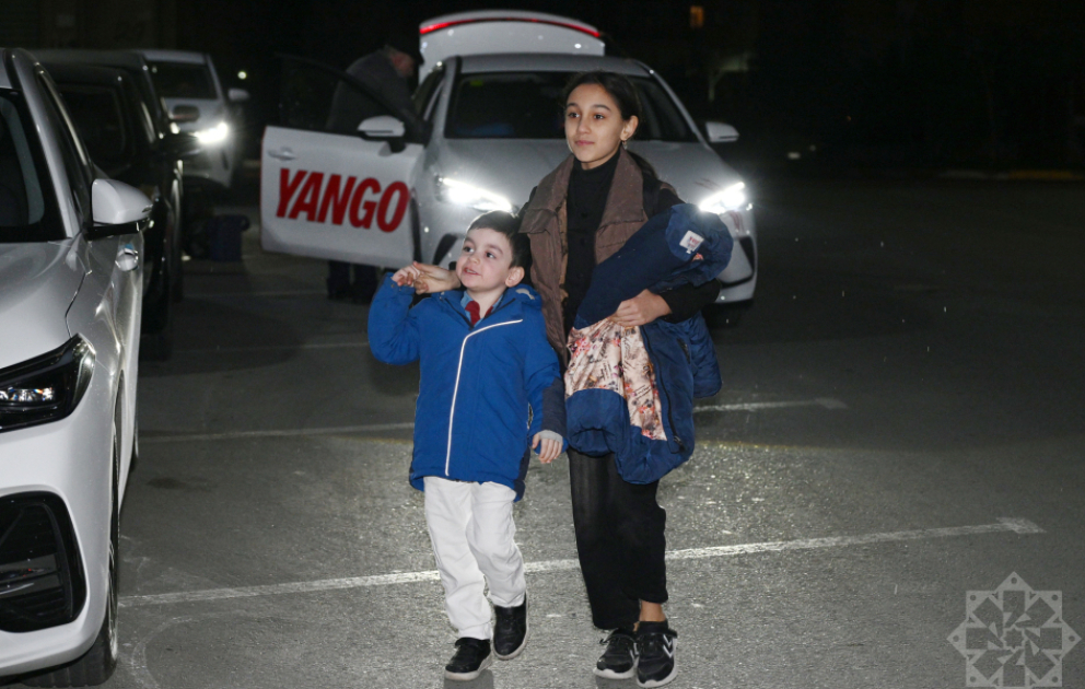 Grand retour : 90 familles partent pour la ville d’Aghdam VIDEO