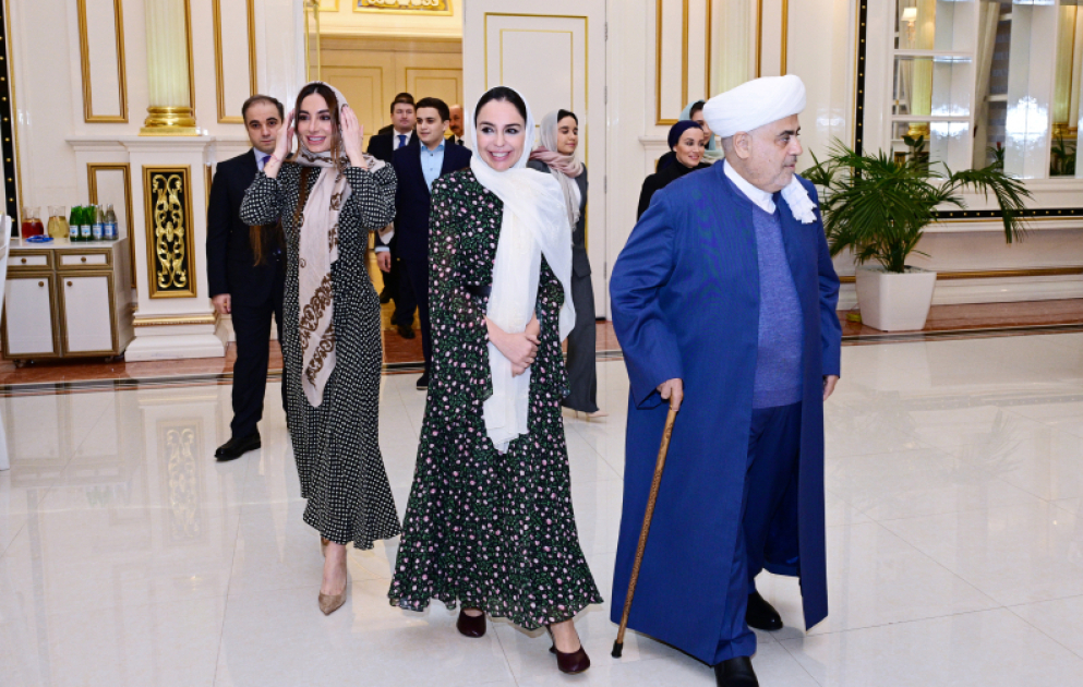 Chairman of Caucasus Muslims Office hosts Iftar ceremony on occasion of holy month of Ramadan VIDEO