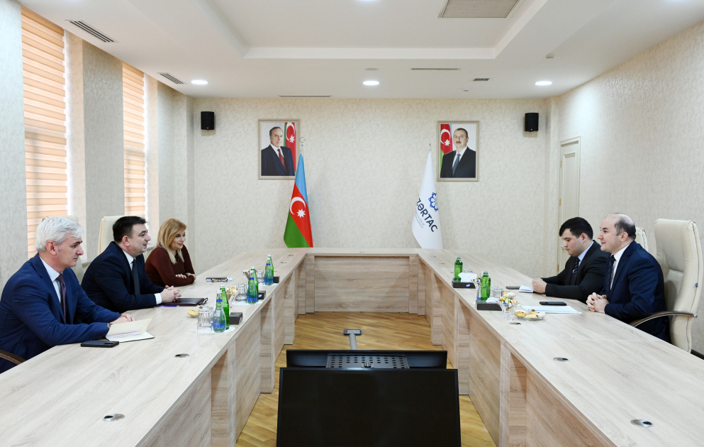 Tajikistan’s ambassador to Azerbaijan visits AZERTAC VIDEO