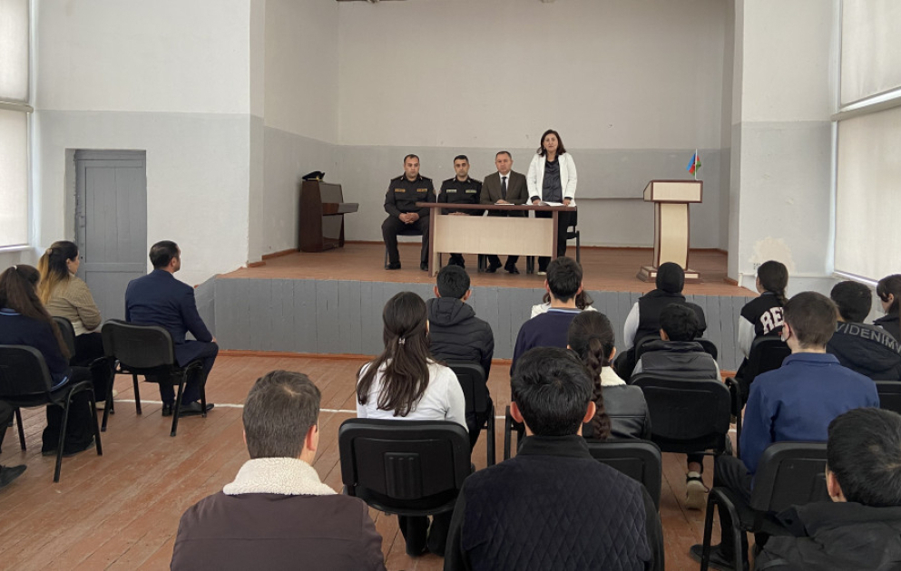 Xocalıda şagirdlərə fövqəladə hallarla bağlı davranış qaydaları barədə məlumat verilib VİDEO