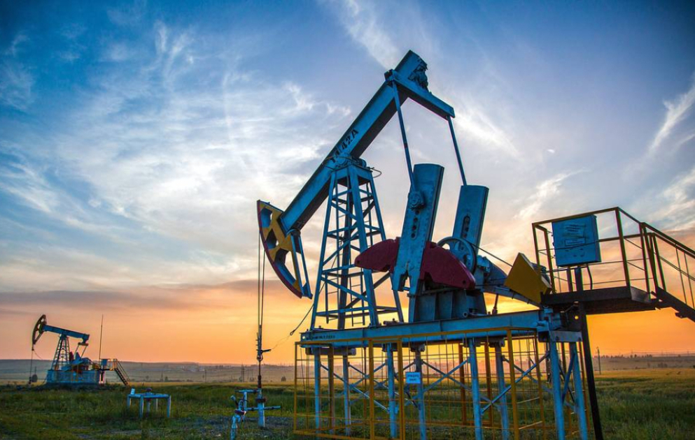 Oil prices drop in global markets VIDEO