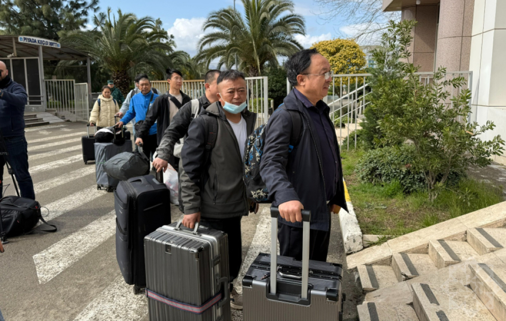 Группа иностранцев эвакуирована из Ирана ВИДЕО