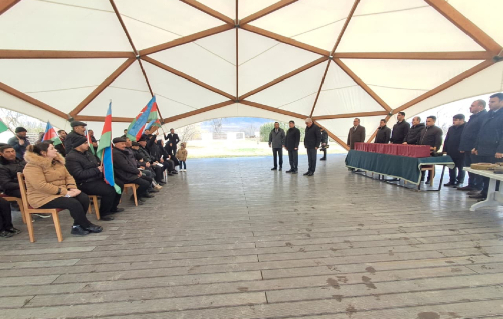 Группа жителей переселена в ходжалинское село Ханабад ВИДЕО