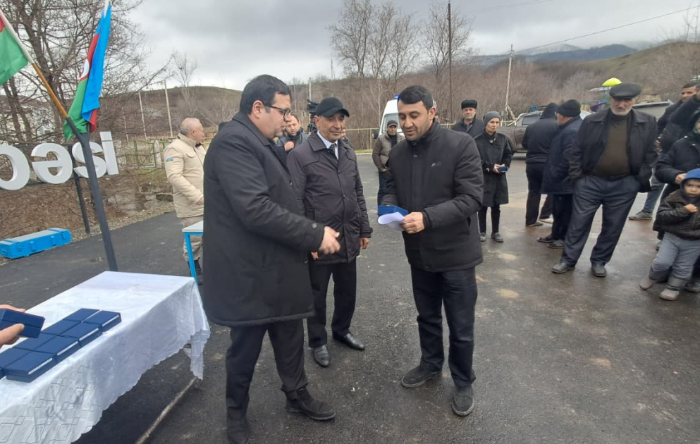 Qırmızı Bazarda daha 20 ailəyə evlərinin açarları təqdim olunub – YENİLƏNİB VİDEO