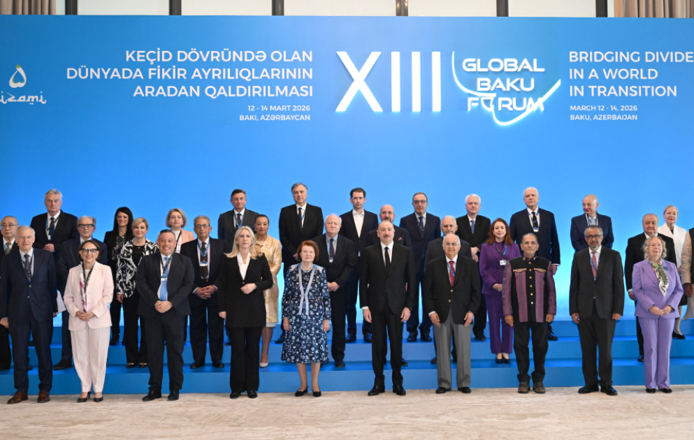 13. Globales Baku-Forum unter dem Motto „Überwindung von Meinungsverschiedenheiten in einer Welt im Wandel“ eröffnet Präsident Ilham Aliyev spricht bei Eröffnungszeremonie des Forums AKTUALISIERT VIDEO