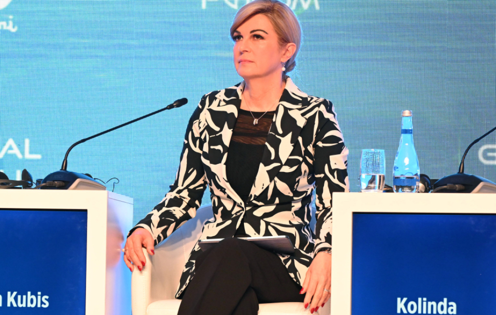 Sabiq Prezident: Dünya məqsədsiz prosesə ehtiyac görmür VİDEO