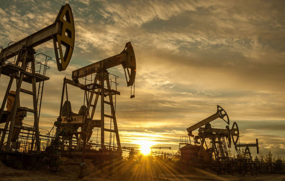 Цены на нефть на мировых биржах снизились ВИДЕО