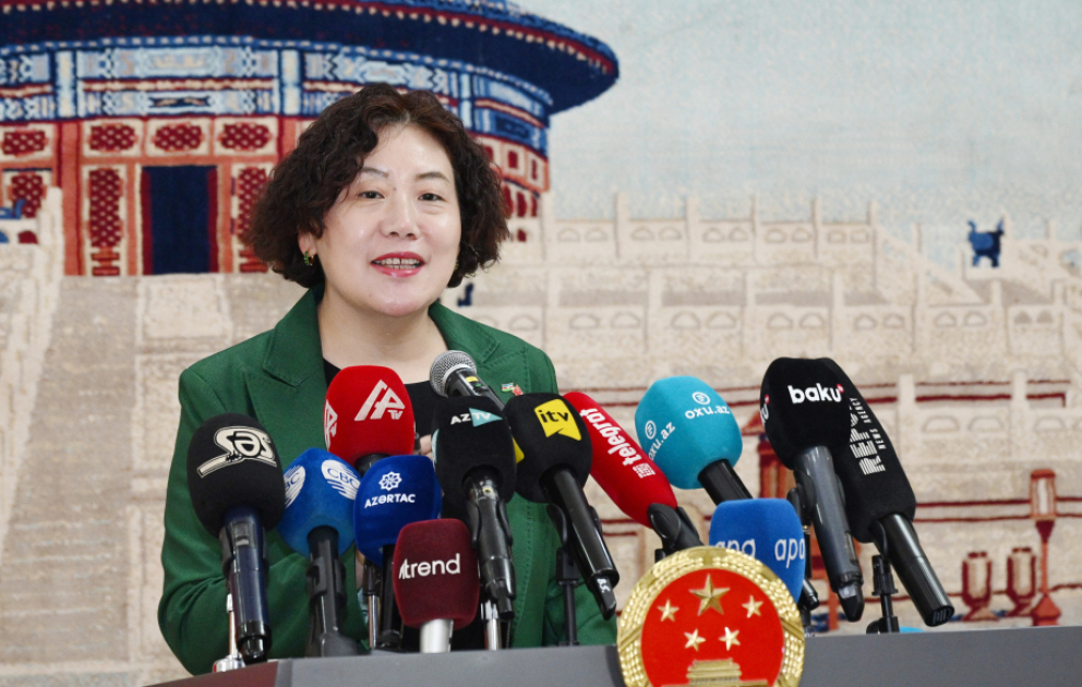 Diplomat: Çin ilə Azərbaycan arasında ticarət dövriyyəsinin həcmi rekord həddə çatıb VİDEO