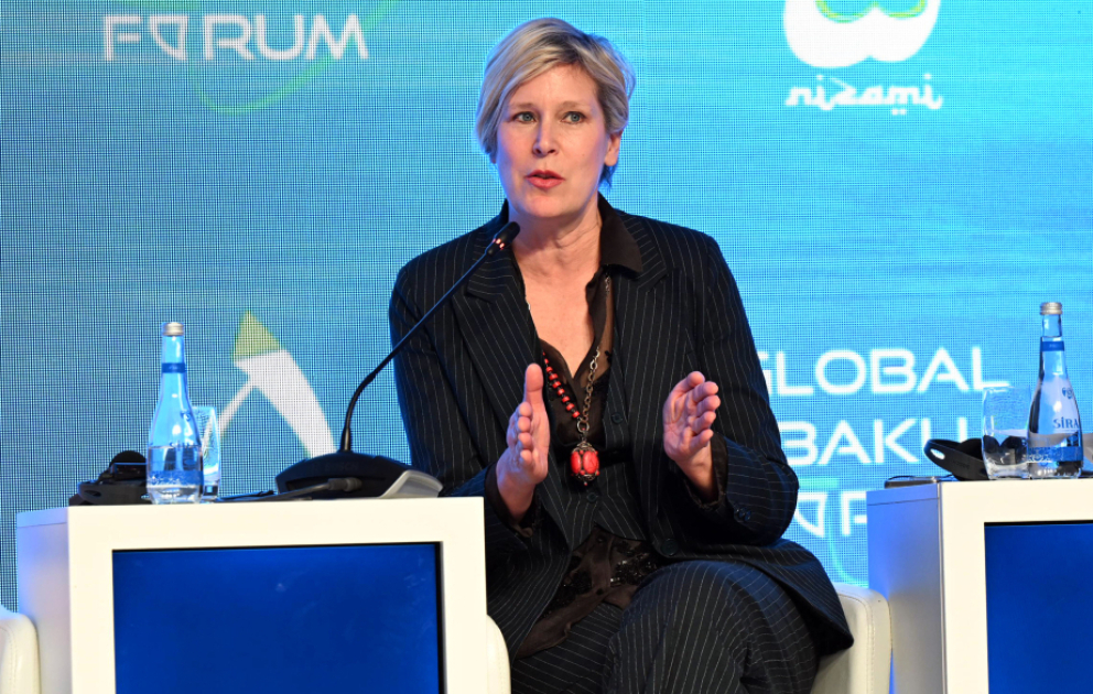 Silvana Koch-Meyr: Süni intellektin idarəsi çevik və etibarlı tənzimləmə mexanizmləri tələb edir VİDEO