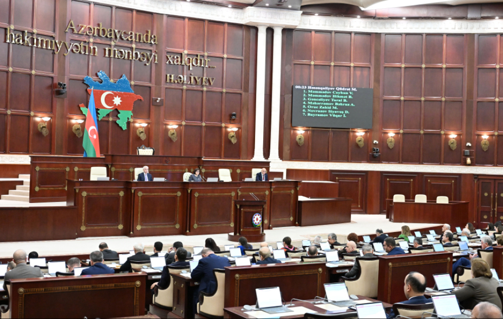 MM qadın hərbçilərlə bağlı qanunvericiliyə dəyişikliyi qəbul edib VİDEO