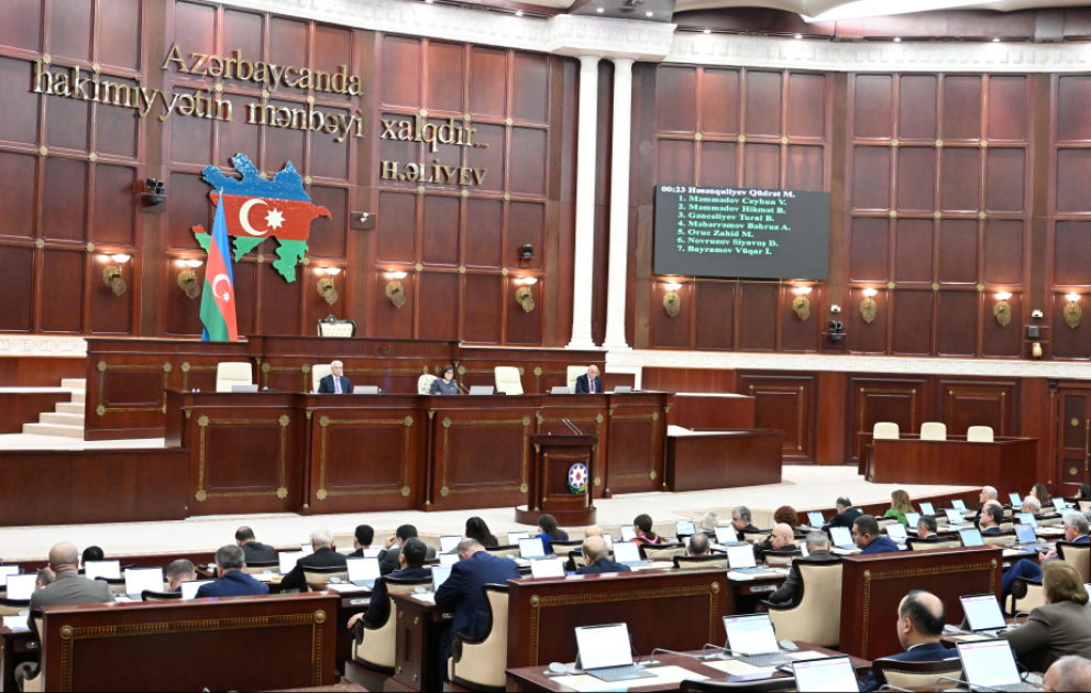 Süni intellektlə hazırlanan materialların yayılmasına dair məhdudiyyətlər müəyyənləşir VİDEO
