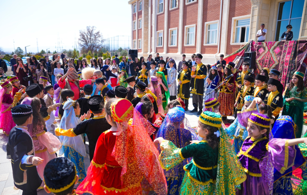 Beynəlxalq Kembric Məktəbində “Oğuz elinin Novruzu” VİDEO