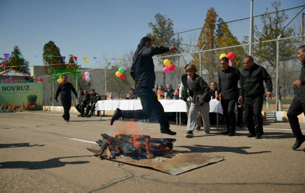 Naxçıvanda məhkumlar üçün bayram tonqalı qalanıb