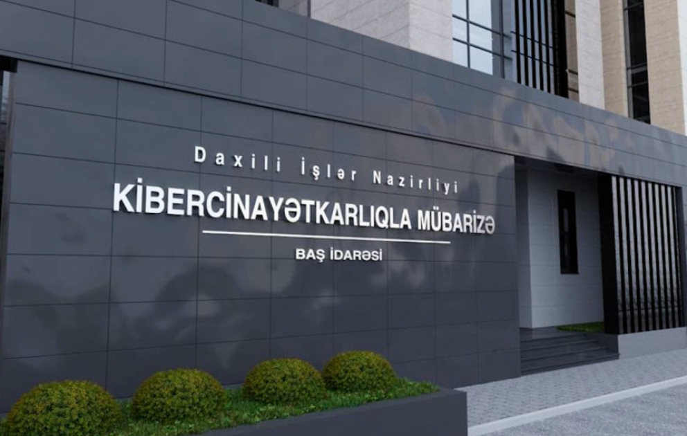 Bankların rəsmi səhifələrinin oxşarını yaradaraq kiberdələduzluqlar edən haker şəbəkəsi aşkar olunub VİDEO