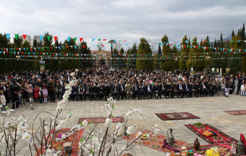 Balakəndə alovlanan Novruz tonqalı: Azsaylı xalqların birlik və bərabərlik rəmzi VİDEO