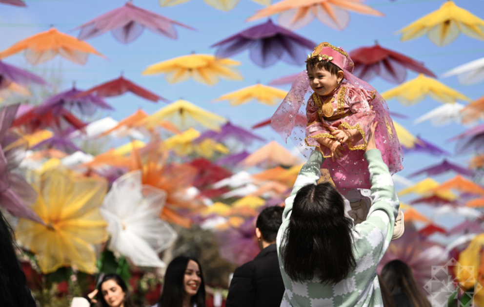 Xoş ovqatlı şəhər sakinlərinin şirin arzuları... REPORTAJ VİDEO