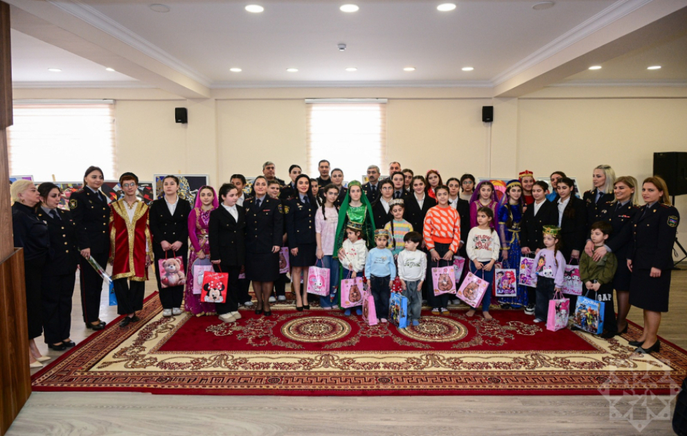 Ürəklərin yenidən gülməyi öyrəndiyi evdən bayram reportajı VİDEO