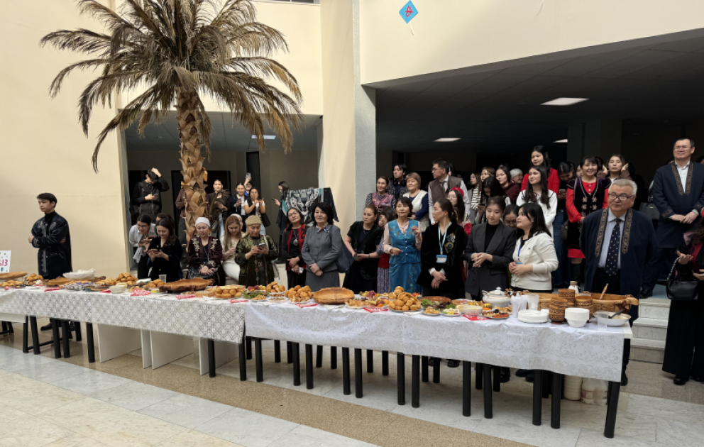 Azərbaycan guşəsi Astanada Novruz bayramına rəng qatıb VİDEO