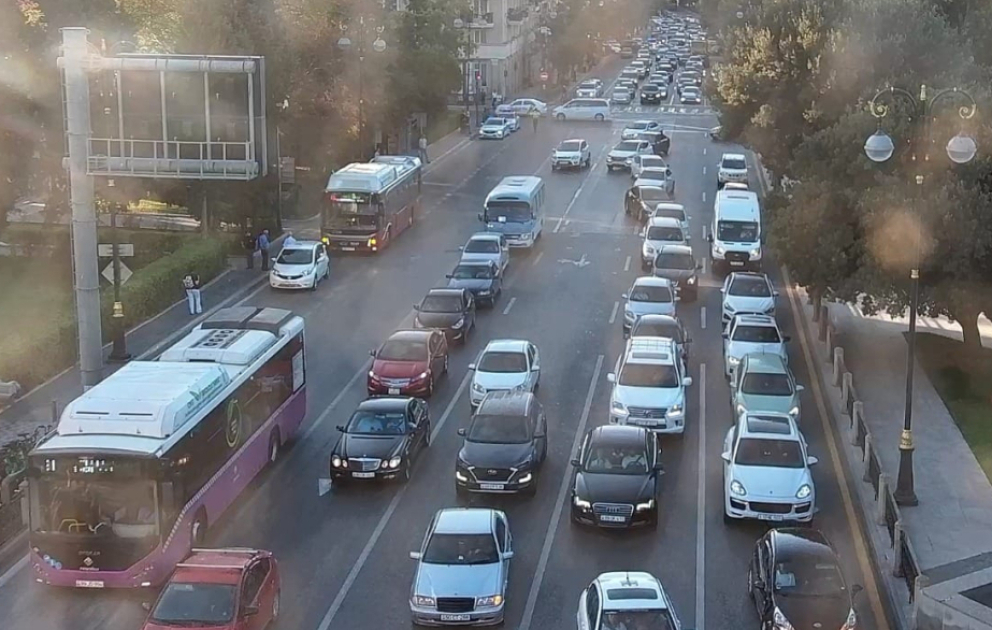 Bakı və Abşeron yarımadasında mövcud nəqliyyat problemlərinin köklü həlli üçün mühüm addımlar atılır VİDEO