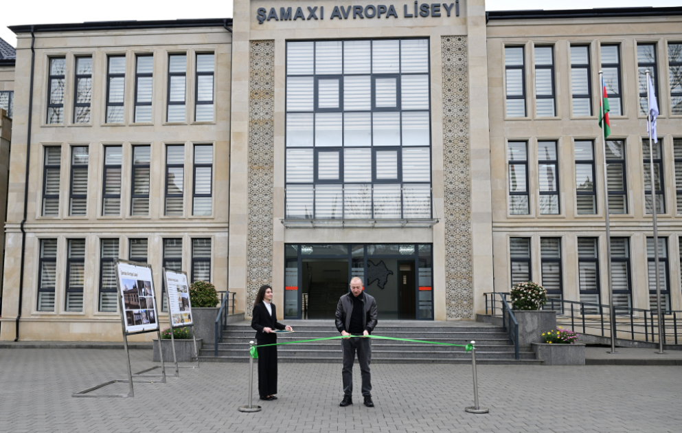 Prezident İlham Əliyev Şamaxı Avropa liseyinin yeni binasının açılışında iştirak edib