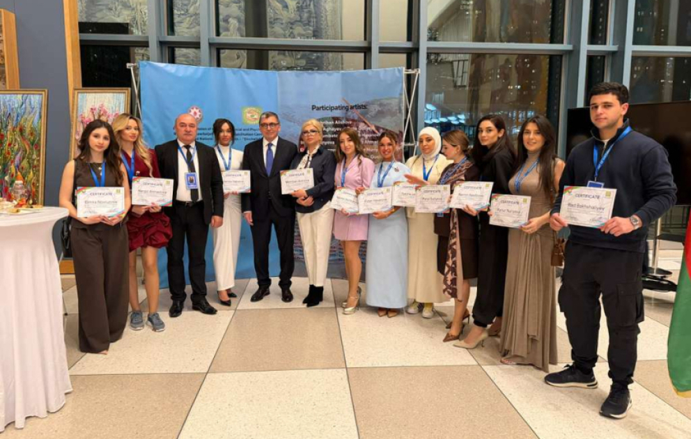 BMT-də azərbaycanlı rəssamların Novruz bayramı ilə bağlı sərgisi açılıb VİDEO