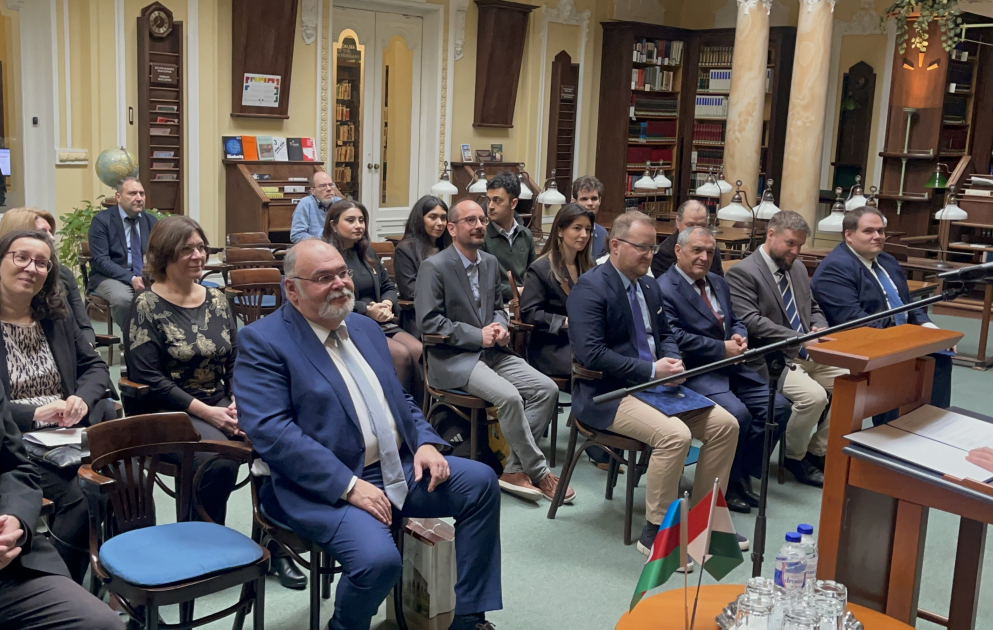 Macarıstan Milli Kitabxanasında Azərbaycan Ədəbiyyatı Bölməsi açılıb VİDEO