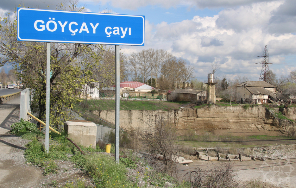 Göyçay çayından sel keçir VİDEO